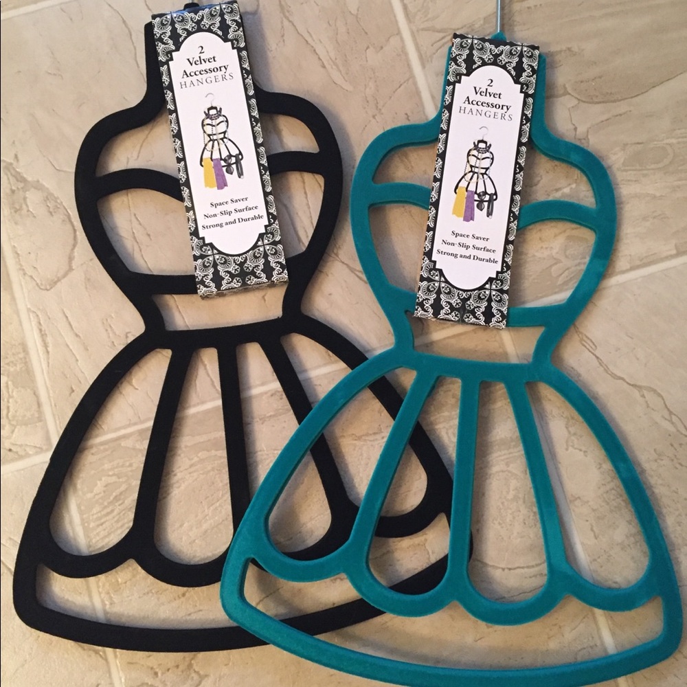 4 pack accessories hanger set- bundled